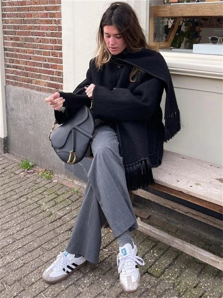 Dames Cape – Losvallend Model – Decoratieve Afwerking – Met Franjes – Boho Stijl